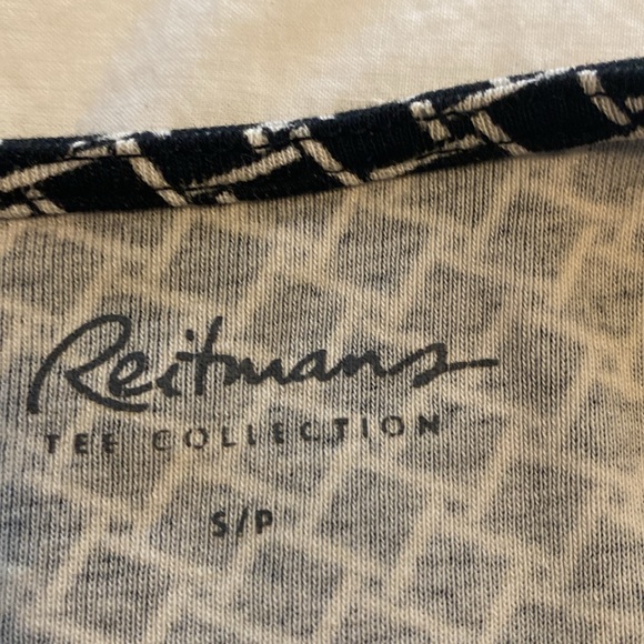 Reitmans top. - Picture 2 of 3